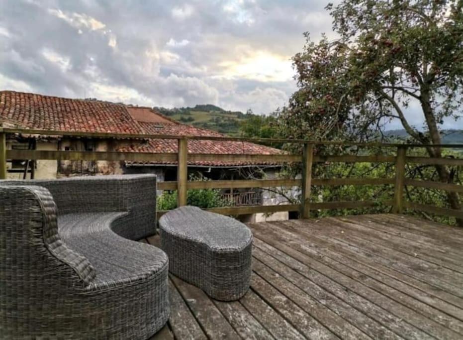 La Casina Roja - Santolaya De Cabranes Villa Arboleya Exteriör bild