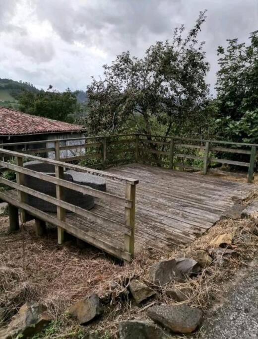 La Casina Roja - Santolaya De Cabranes Villa Arboleya Exteriör bild