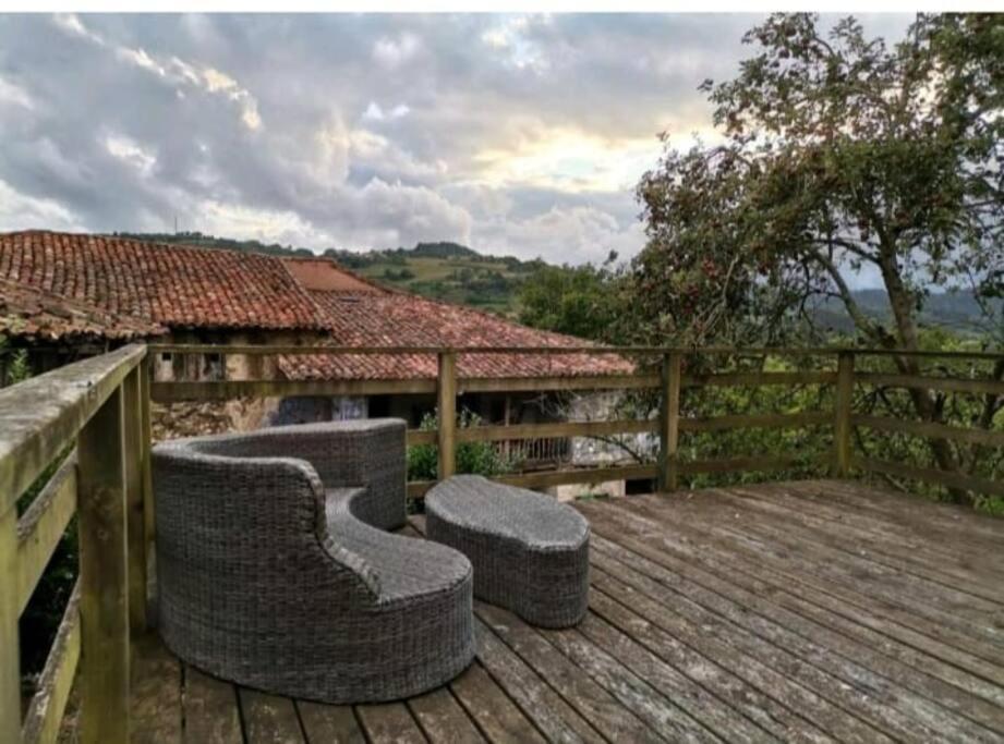 La Casina Roja - Santolaya De Cabranes Villa Arboleya Exteriör bild