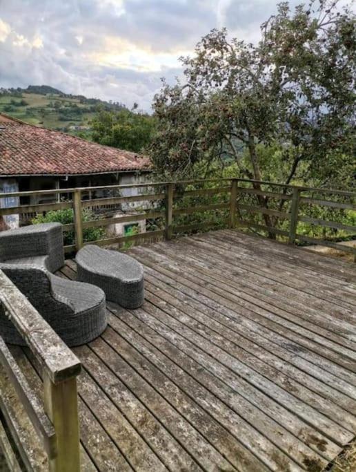 La Casina Roja - Santolaya De Cabranes Villa Arboleya Exteriör bild